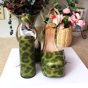 Jessica Simpson green leopard pumps